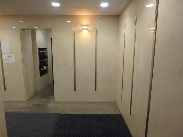 西新宿ワイビルホール①