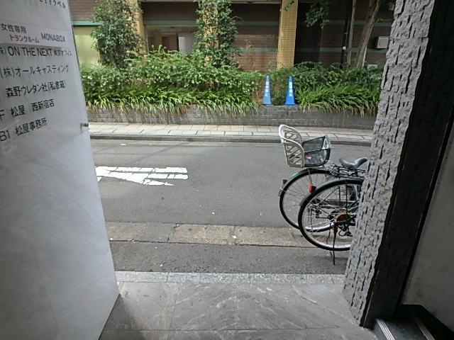 ホール②