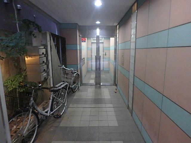 西新宿小林ビルエントランス②