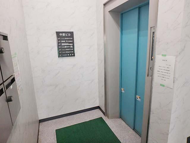 ホール②