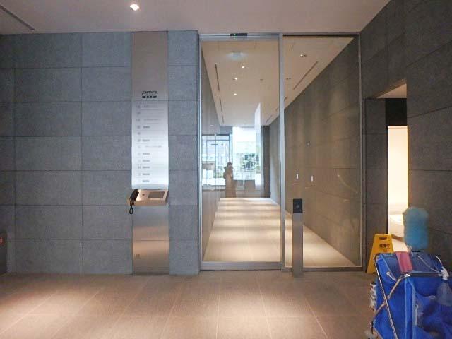 ホール②