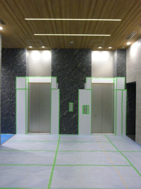 ホール①