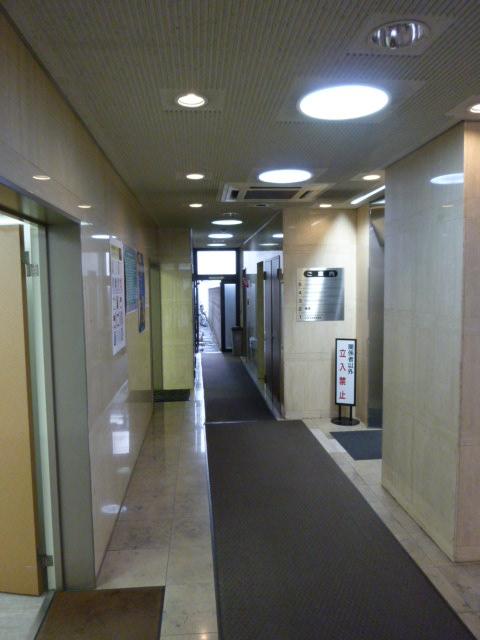 ホール①
