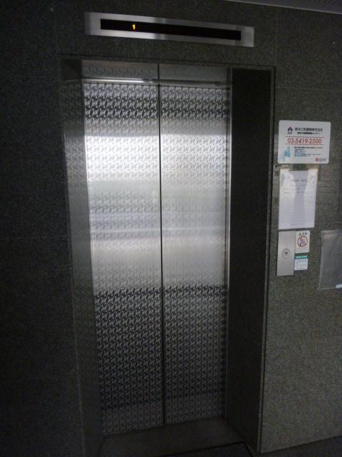 ＮＳ　ＢＬＤＧエントランス②