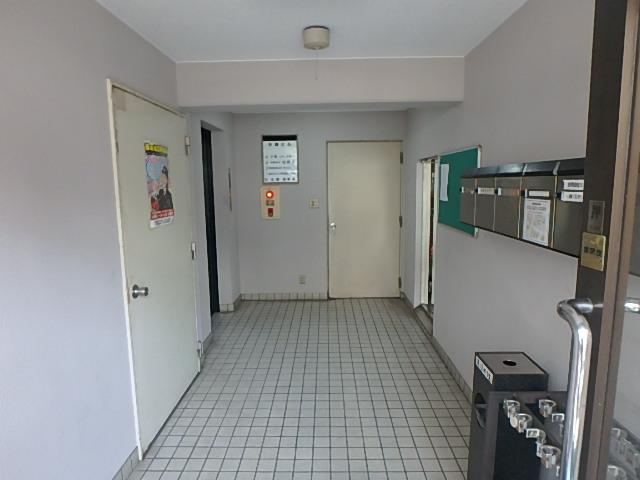 ホール①