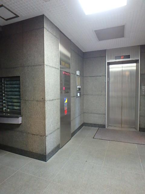 スタッフハウスビルホール①