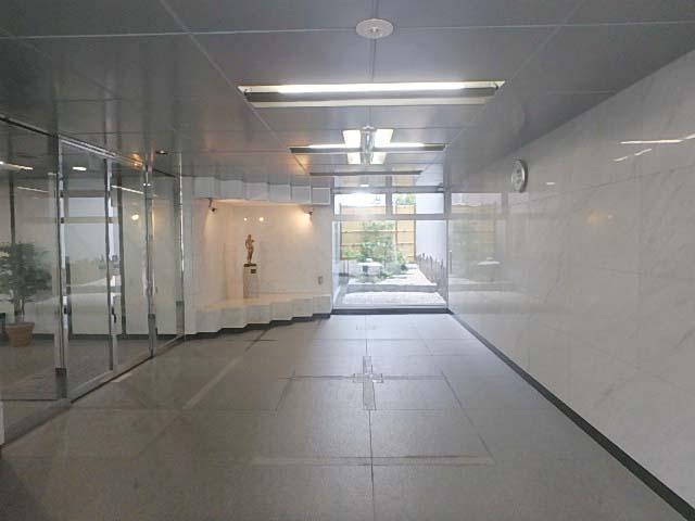 牛込食糧ビルホール①