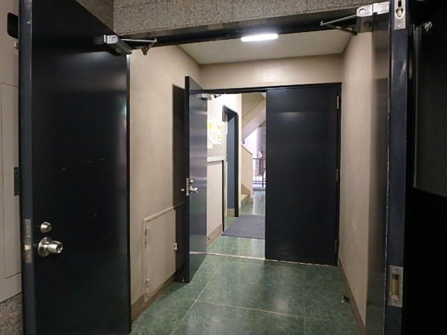 ホール②