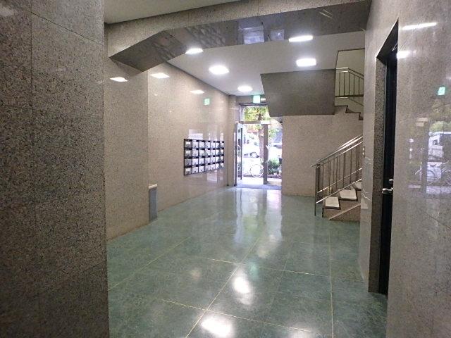 ホール④