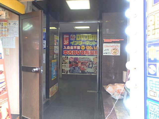 バウハウスビルエントランス②