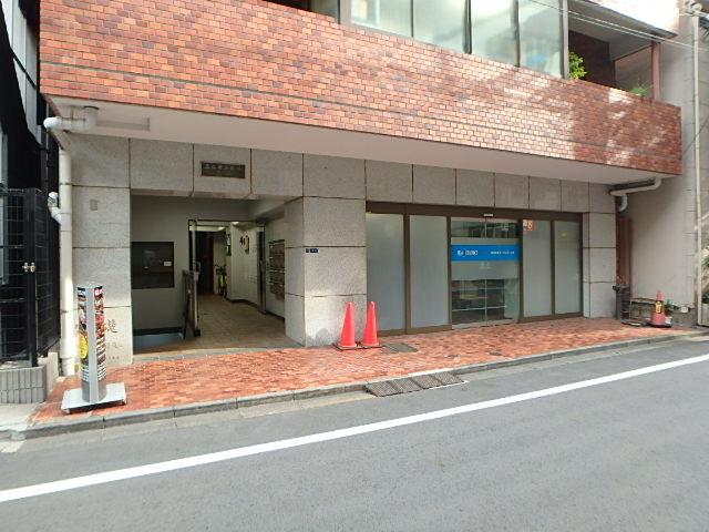 エントランス①