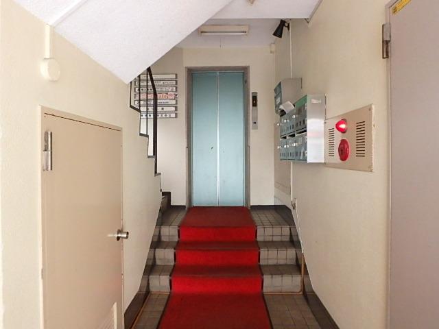 ホール①