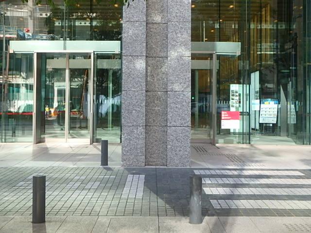 エントランス②