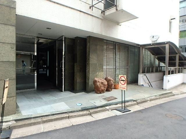 エントランス①