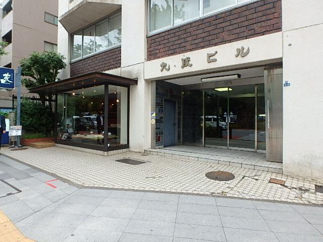 九段ビルエントランス①