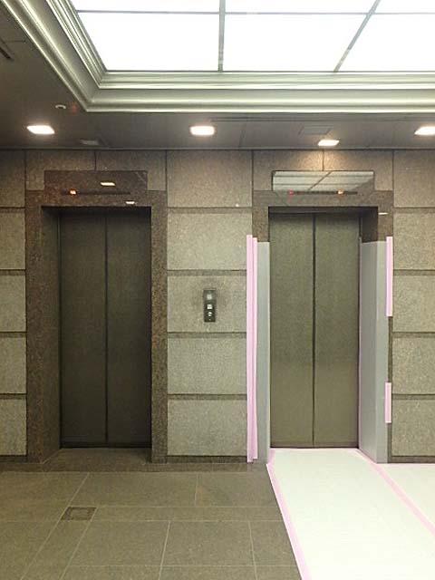 ホール①