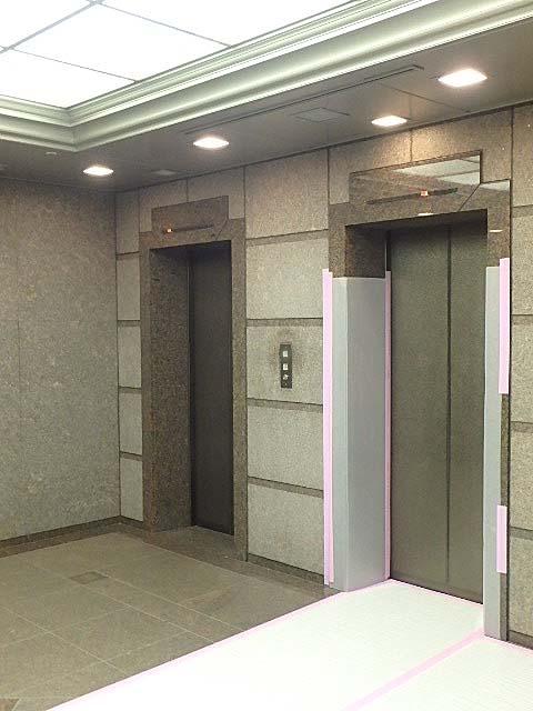 ホール②