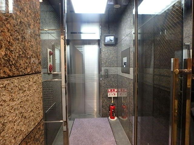 ホール②