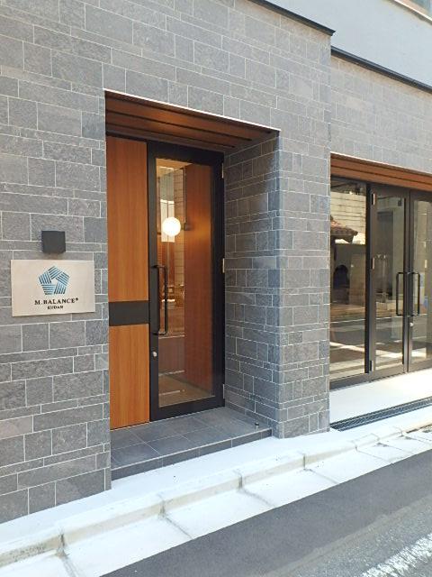 Ｍ．ＢＡＬＡＮＣＥ＋ＫＵＤＡＮエントランス①