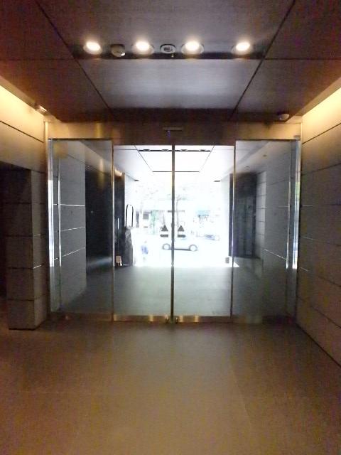 ホール③