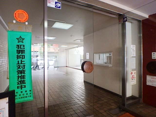 ホール①