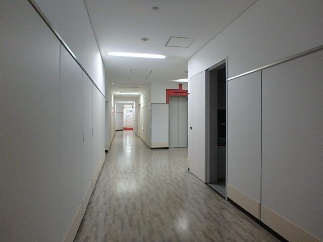ホール①