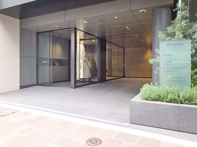 エントランス①