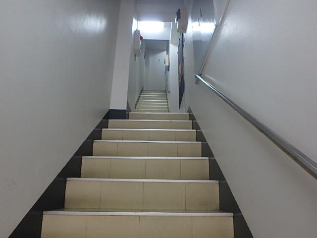 ホール①