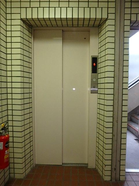 ホール②