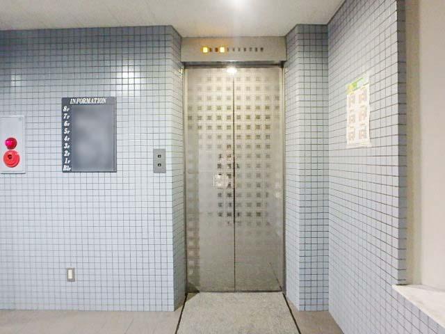 ホール②
