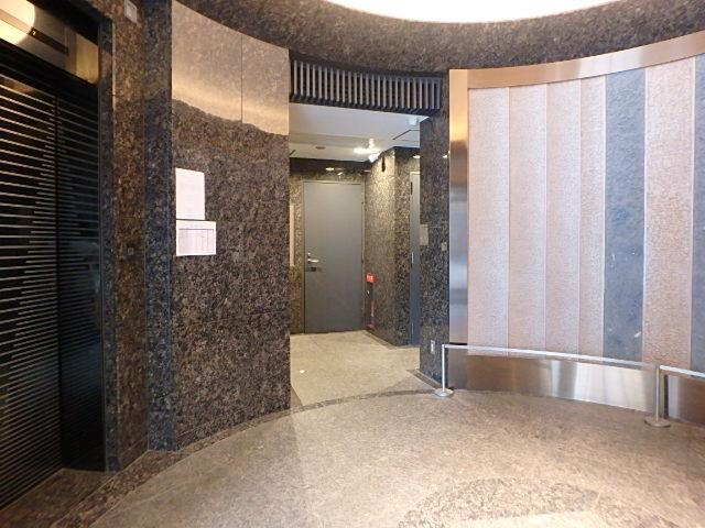 ホール①