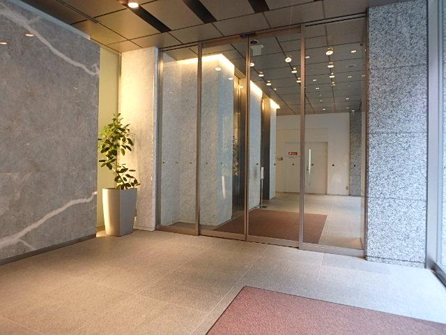 ホール①