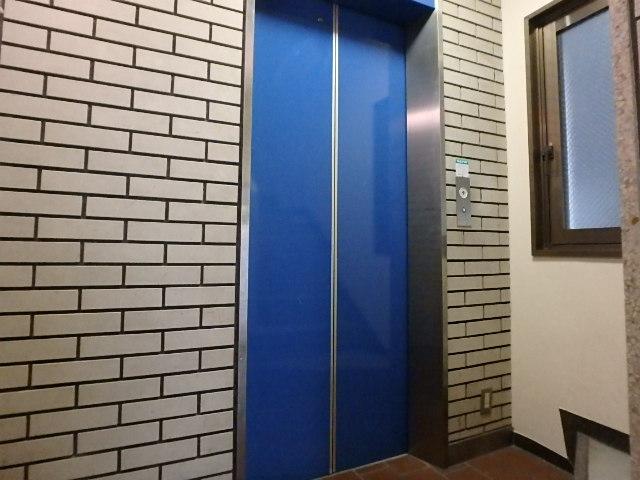 ホール②