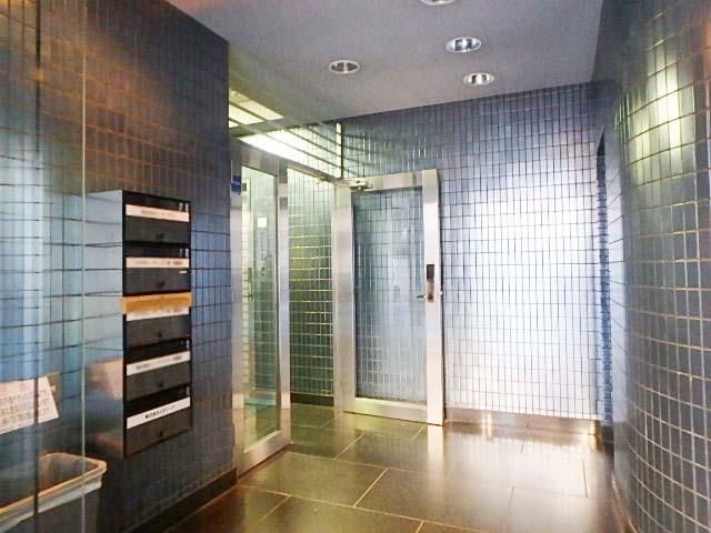 Ｉｎｔｅｒ　ＡＣＴビルエントランス③