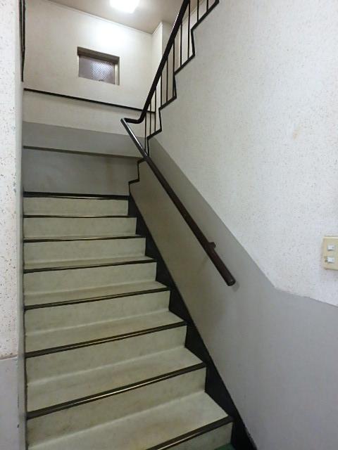 ホール①