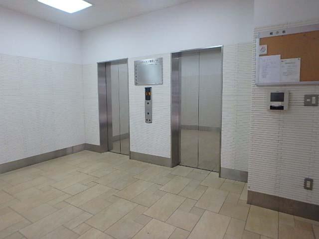 ホール①