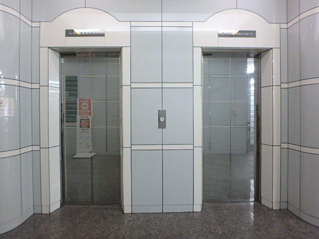 ホール②