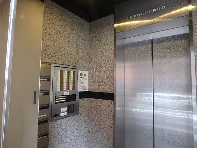 友輪ビルホール①