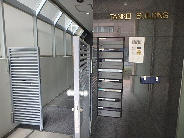 淡景ビルエントランス②