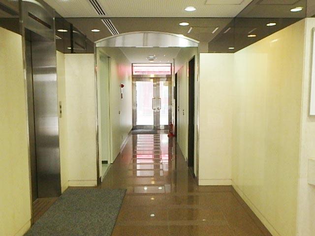 ホール①