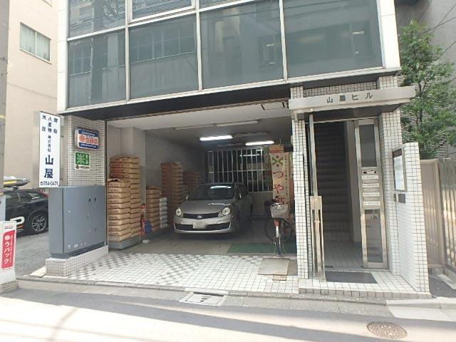 エントランス①