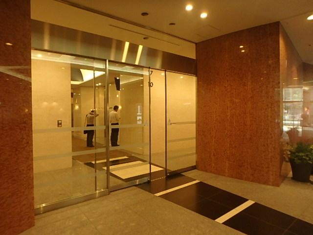ホール②