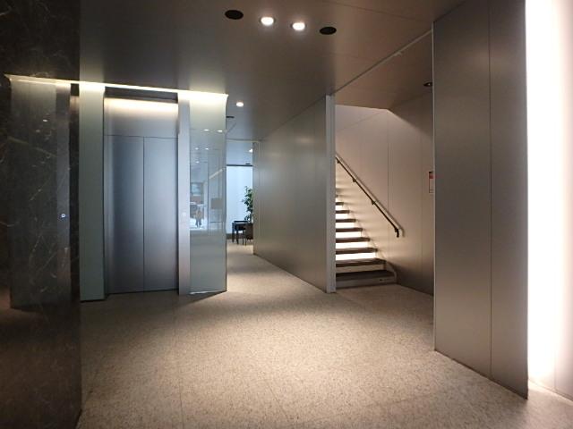 ホール②