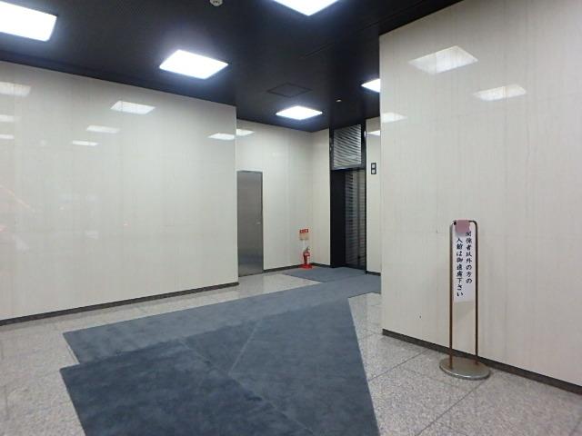 ホール①