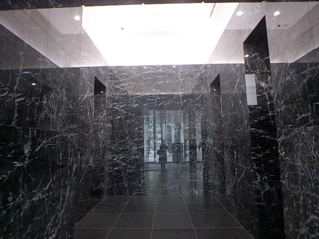 ホール②