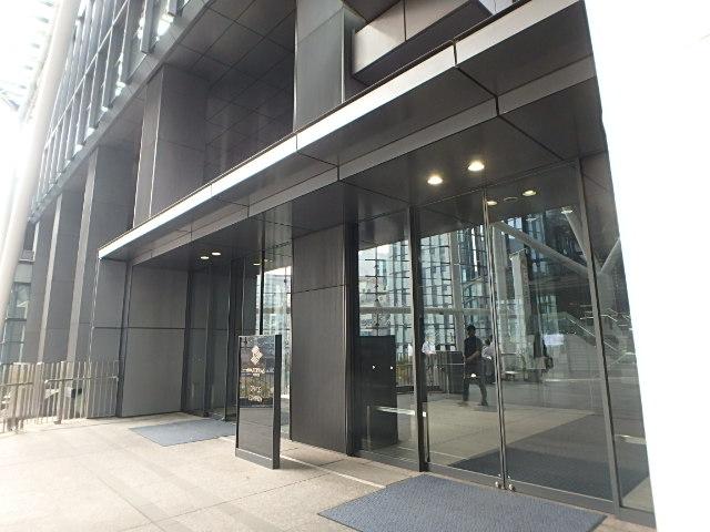 エントランス②