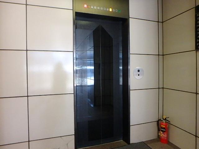 ホール②