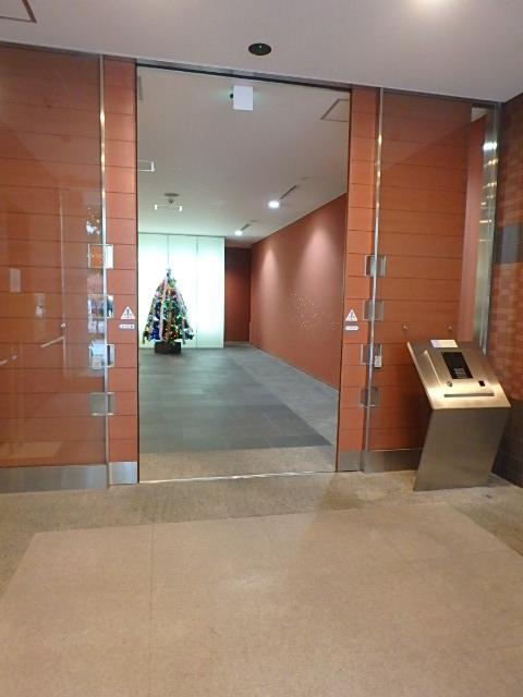 ホール②