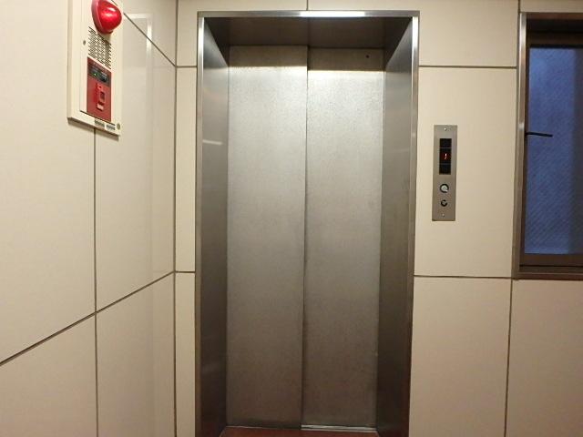 ホール②