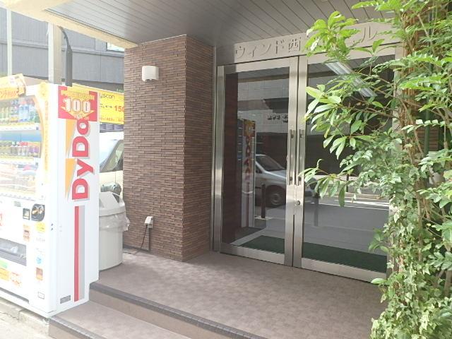 ウィンド西神田ビルエントランス②